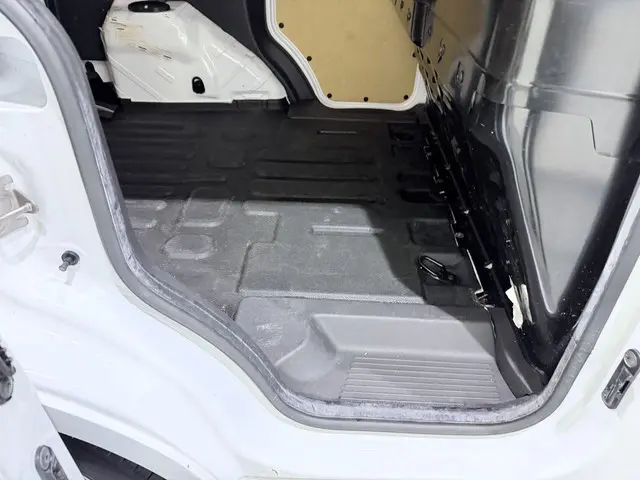 Ford Transit Courier Van 1.5 TDCI Airco NAP 2016 Diesel 42