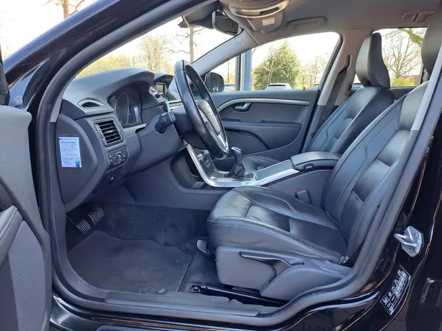 Volvo V70 2.0 T4 Classic Edition 2015 Benzine 18