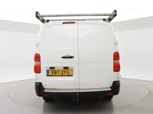 Toyota ProAce Worker 2.0 D-4D NAVIGATOR LONG 2019 Diesel 7