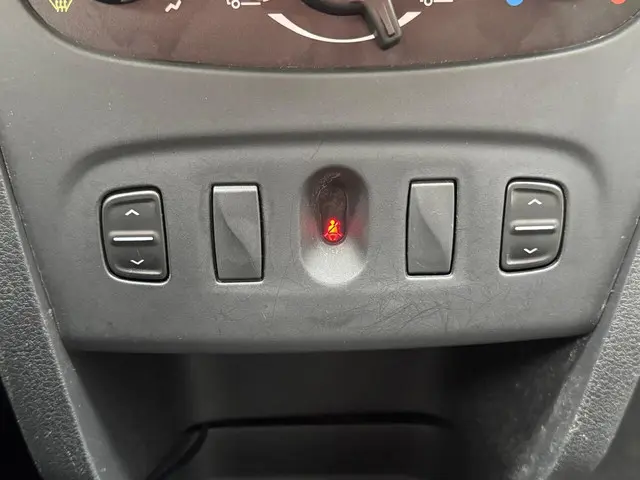 Dacia Logan MCV 0.9 TCe S&S Robust 2016 Benzine 19