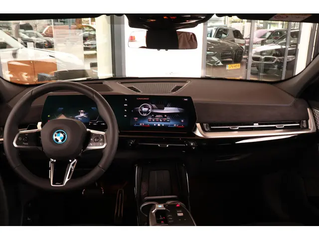BMW iX2 eDrive20 2024 Elektrisch 13