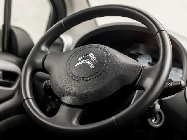 Citroën Berlingo 1.2 PureTech XTR 2017 Benzine 21