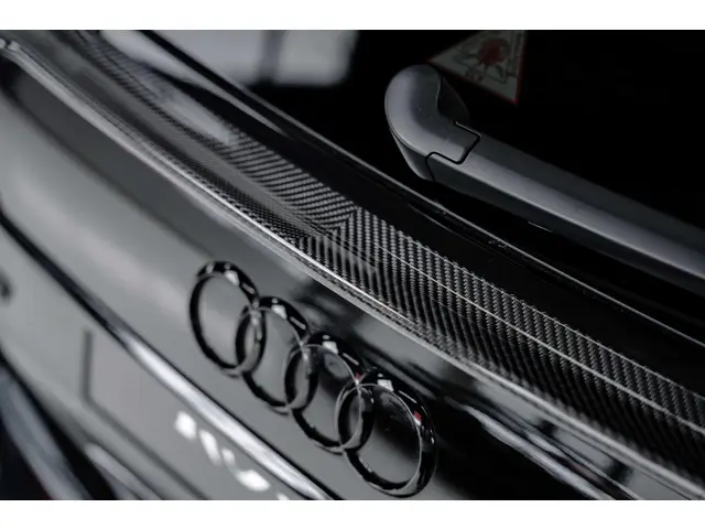 Audi RS6 Avant 2021 Benzine 6