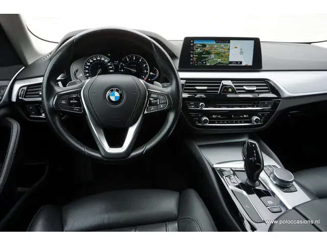 BMW 5 Serie 540i High Executive 2017 Benzine 10