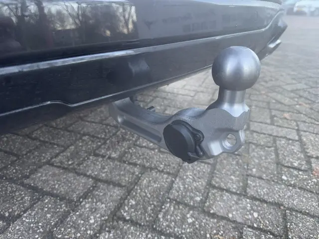 Ford Kuga 2.5 PHEV ST-Line X 2025 Hybride Benzine 9