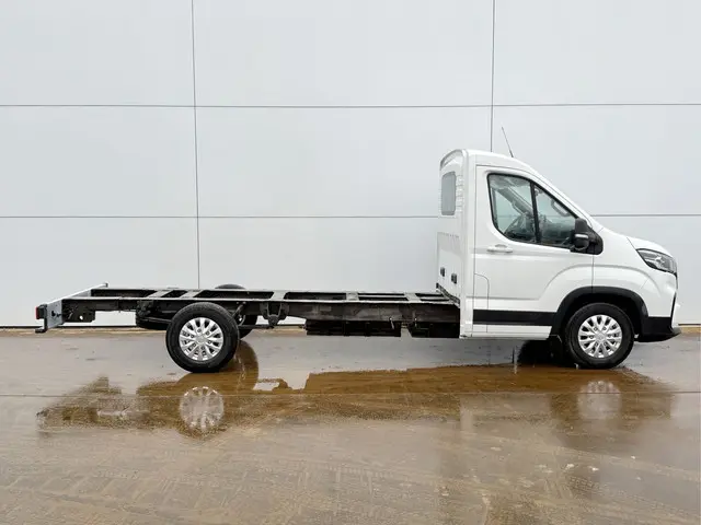 Maxus eDeliver9 65kWh 2025 Elektrisch 4