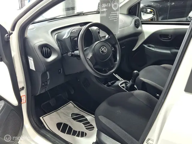 Toyota Aygo 1.0 VVT-i x 2016 Benzine 6