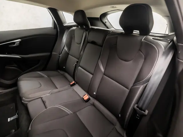 Volvo V40 1.5 T2 Polar+ Sport 2019 Benzine 16