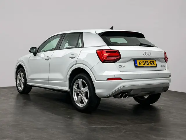 Audi Q2 3