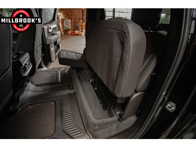 Chevrolet Silverado High Country 6.2 V8 2024 LPG/Gas 31