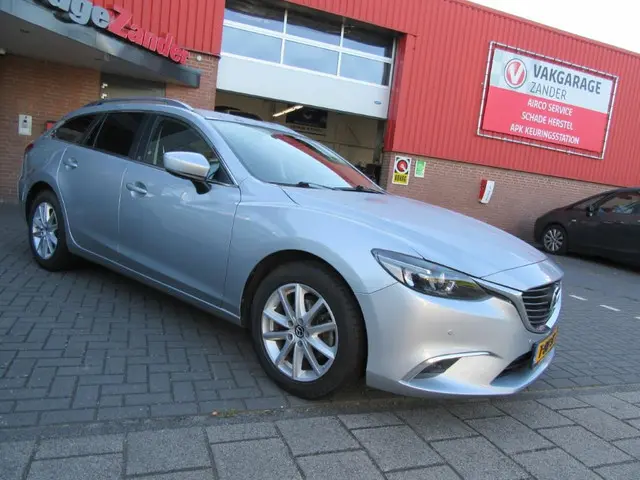 Mazda 6 Sportbreak 2.0 SkyActiv-G 165 TS+ 2018 Benzine 6