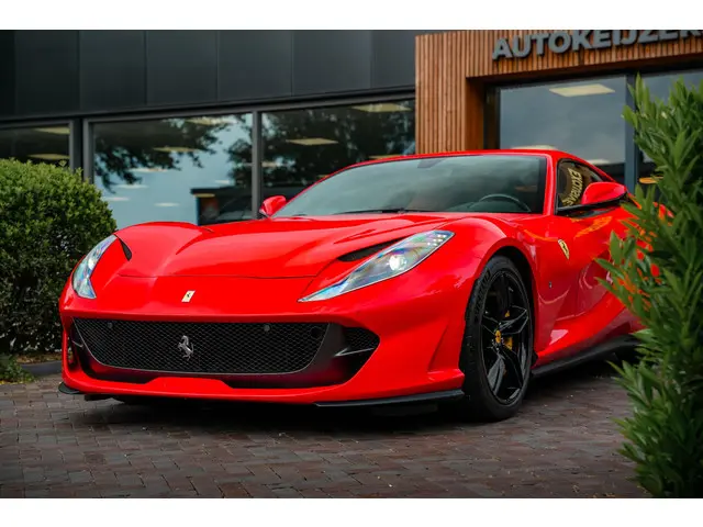 Ferrari 812 Superfast 6.5 V12 HELE 2019 Benzine 13