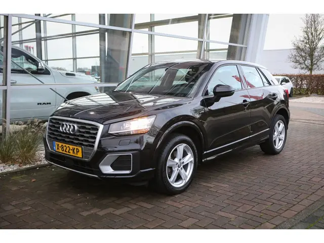 Audi Q2 35 TFSI S Edition 2019 Benzine 18