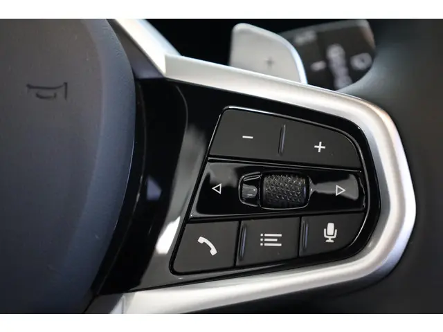 BMW 3 Serie Touring 330e 2025 Hybride Benzine 24