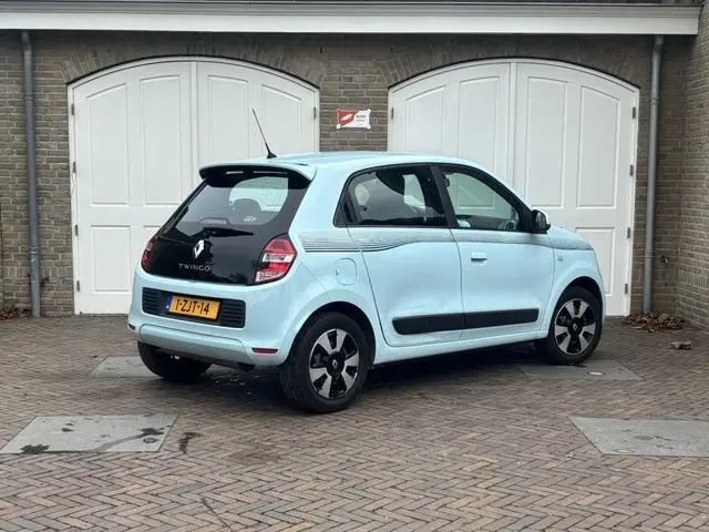 Renault Twingo 1.0 SCe Expression 2015 Benzine 2