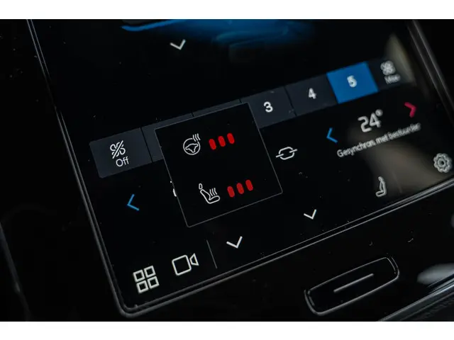 Volvo XC40 2.0 B4 Plus Dark 2024 Benzine 42