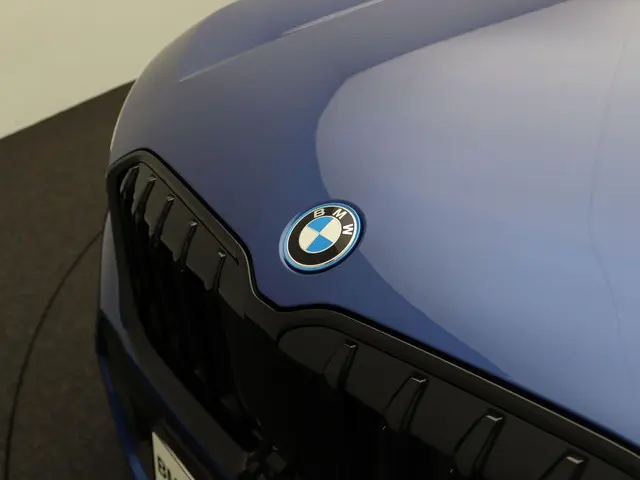 BMW X1 xDrive25e 2025 Hybride Benzine 7