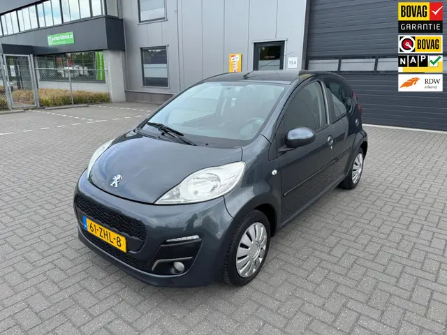 Peugeot 107 1.0 Active 2012 Benzine