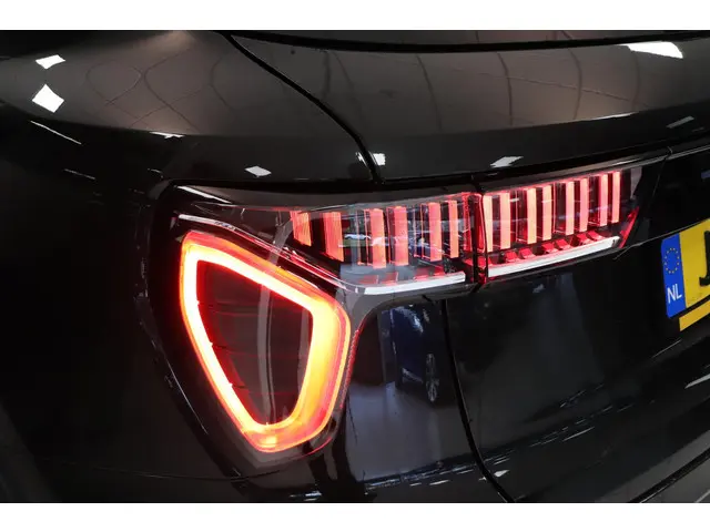 Lynk & Co 01 1.5 2021 Hybride Benzine 33