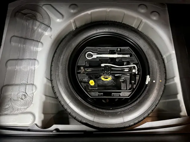 Citroën C4 1.2 PureTech Exclusive 2014 Benzine 15