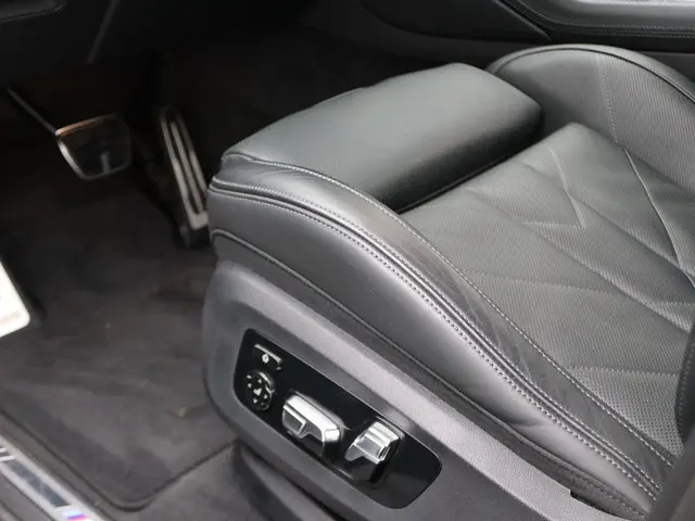 BMW XM PHEV 2024 Hybride Benzine 13