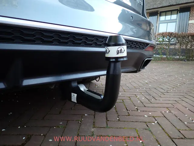 Audi A4 Avant 35TFSI S-LINE 2020 Hybride Benzine 7