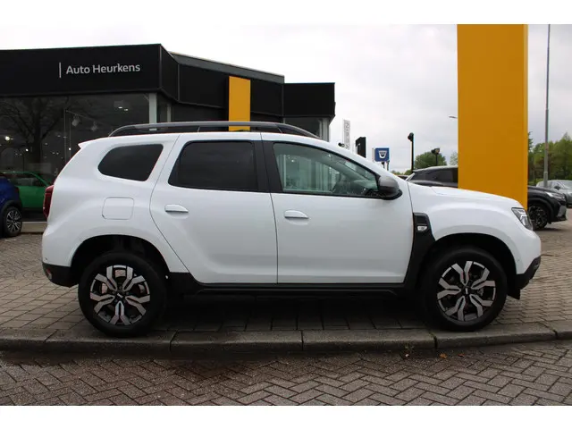 Dacia Duster TCe 130 Journey 2023 Benzine 31