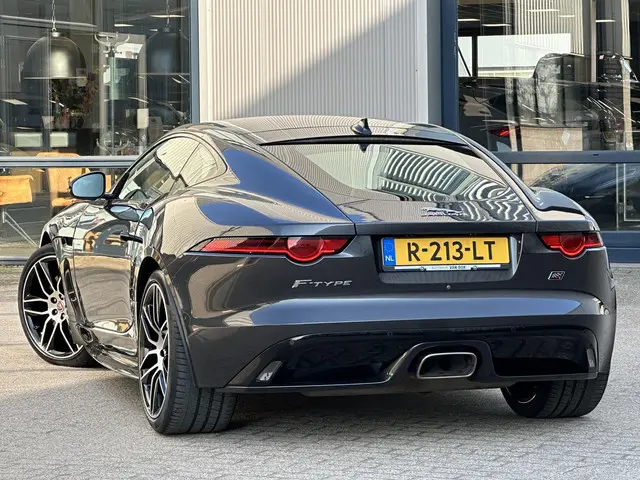Jaguar F-Type P300 RWD R-Dynamic 2020 Benzine 80
