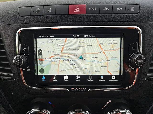 Iveco Daily 35S18 2021 Diesel 12