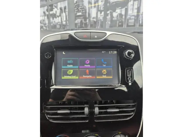 Renault Clio 1.2 Dynamique automaat 2015 Benzine 7