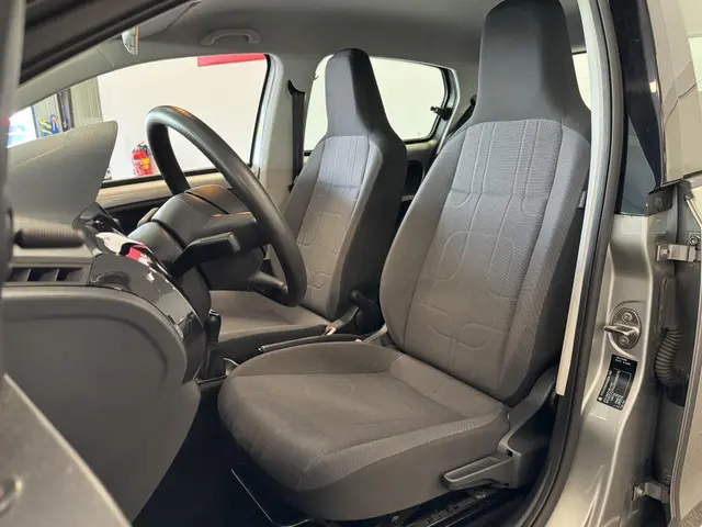 Volkswagen up! 1.0 move up! BlueMotion 2014 Benzine 11