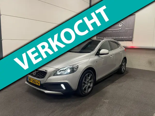Volvo V40 Cross Country 2.0 D2 Summum 2016 Diesel