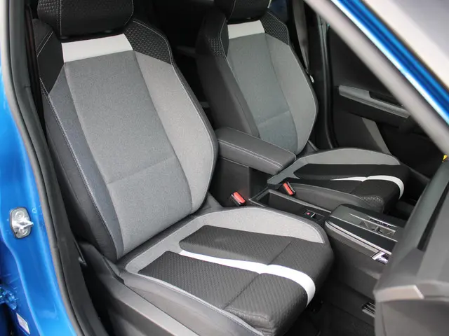 Opel Frontera 1.2 Turbo Hybrid GS 2026 Hybride Benzine 12