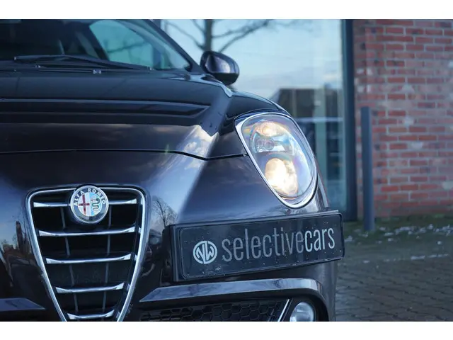 Alfa Romeo MiTo 0.9 TwinAir Esclusivo 2014 Benzine 31