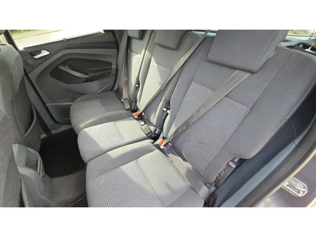 Ford C-MAX 1.0 Edition 2014 Benzine 29