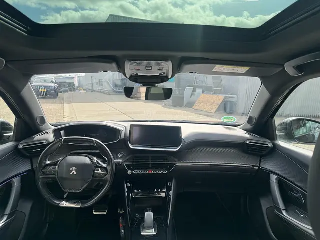 Peugeot e-2008 EV GT 50 kWh 2020 Elektrisch 15