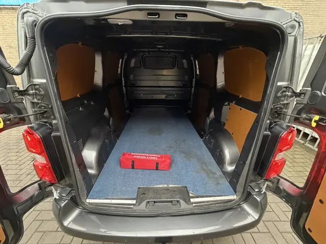 Peugeot Expert 2.0 BlueHDI 180 AUTOMAAT 2020 Diesel 14