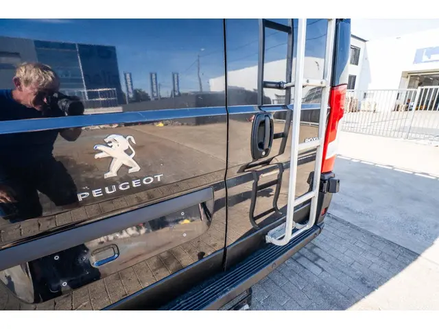 Peugeot Boxer 2.2 HDI 2020 Diesel 15