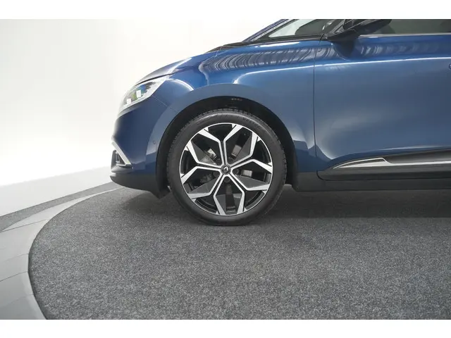 Renault Scénic TCe 140 EDC Bose 2021 Benzine 19