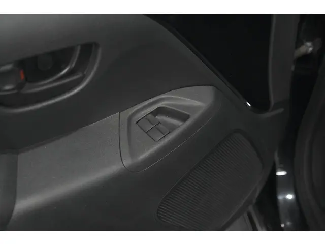 Peugeot 108 1.0 e-VTi Active 2021 Benzine 23