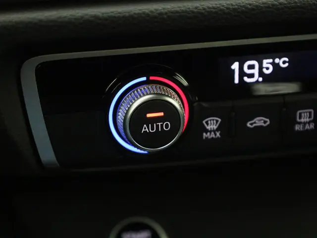 Audi Q3 45 TFSIe 180kW/245PK S Line 2022 Hybride Benzine 6