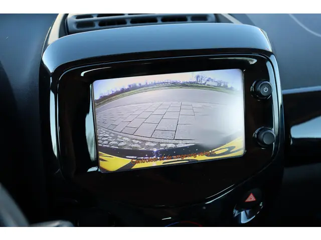 Toyota Aygo 1.0 VVT-i x-cite 2016 Benzine 6