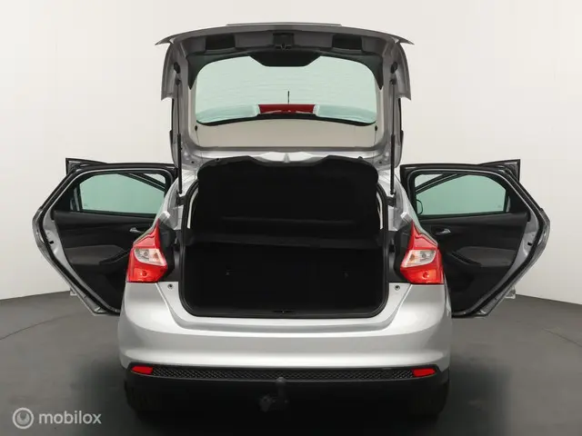 Ford Focus 1.0 EcoBoost Trend 2012 Benzine 21