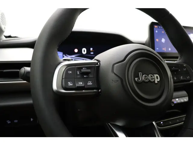 Jeep Avenger 1.2 e-Hybrid Summit 2025 Hybride Benzine 30