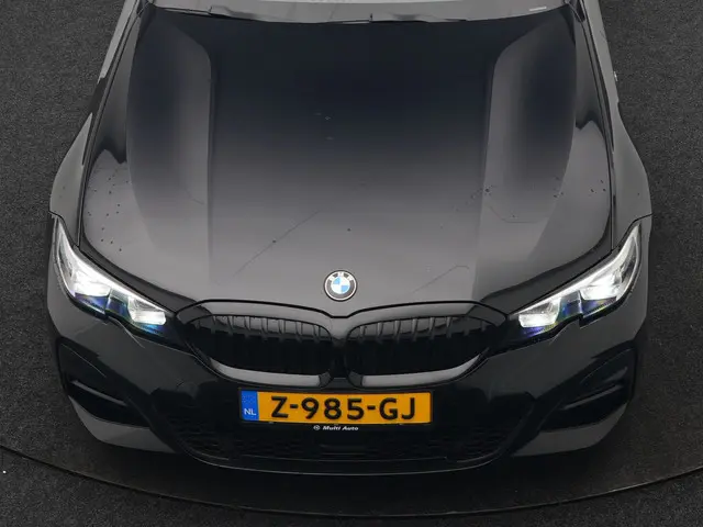 BMW 3 Serie Touring 320i M Sport 184pk 2021 Benzine 34