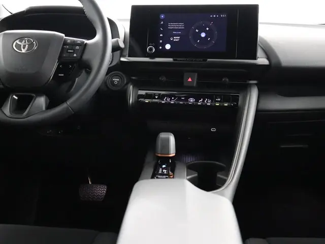 Toyota C-HR 1.8 Hybrid 140 Dynamic 2025 Hybride Benzine 48