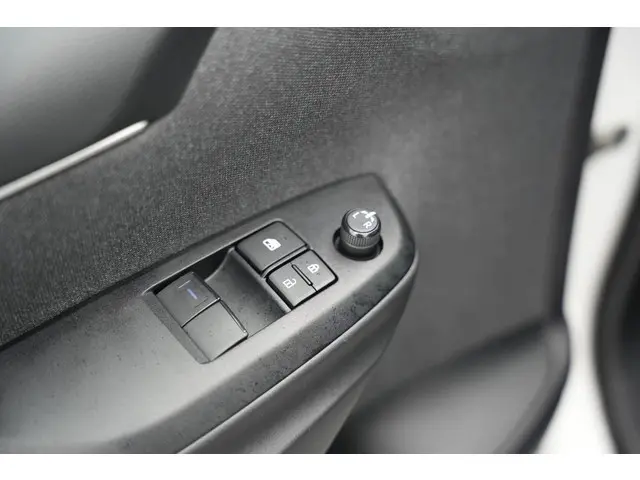 Toyota Yaris 1.5 Hybrid Comfort 2021 Hybride Benzine 16