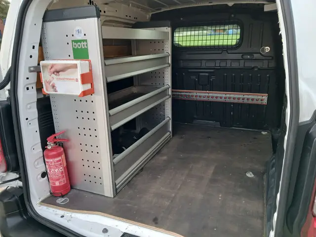 Peugeot Partner 1.5 BlueHDI Premium 2020 Diesel 11