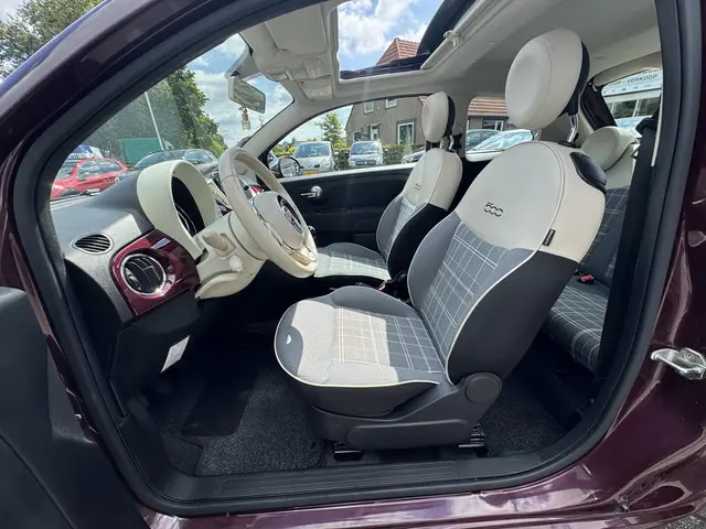Fiat 500 1.2 Lounge 2018 Benzine 15