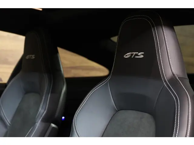 Porsche 911 3.0 Carrera GTS 2023 Benzine 8